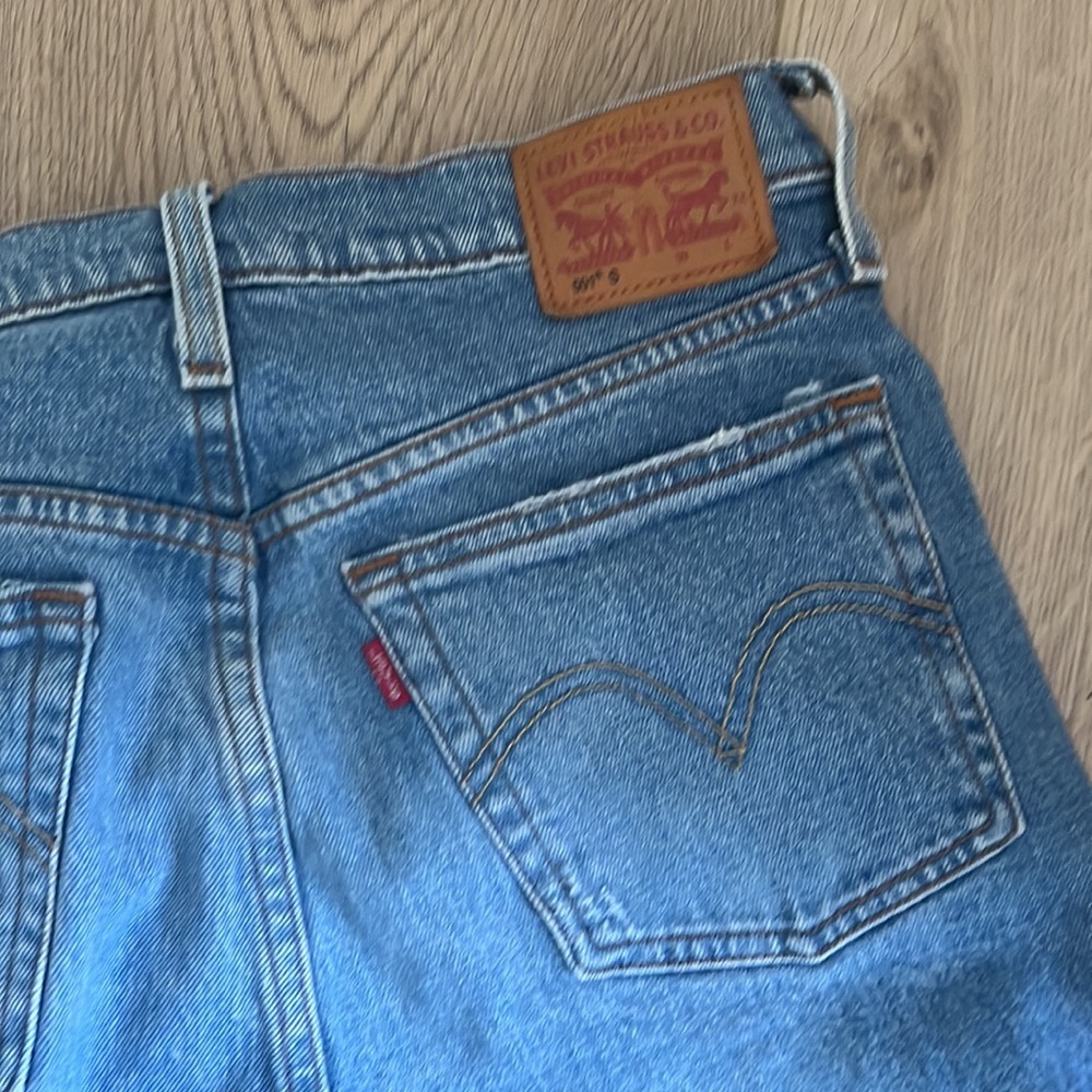 Levi 501s - Picture 2 of 2